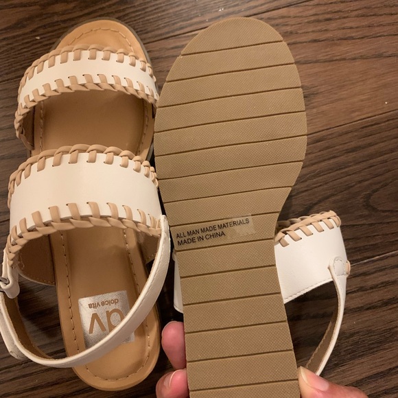 Dolce Vita Size 1 Little Girls Sandals - Picture 2 of 2